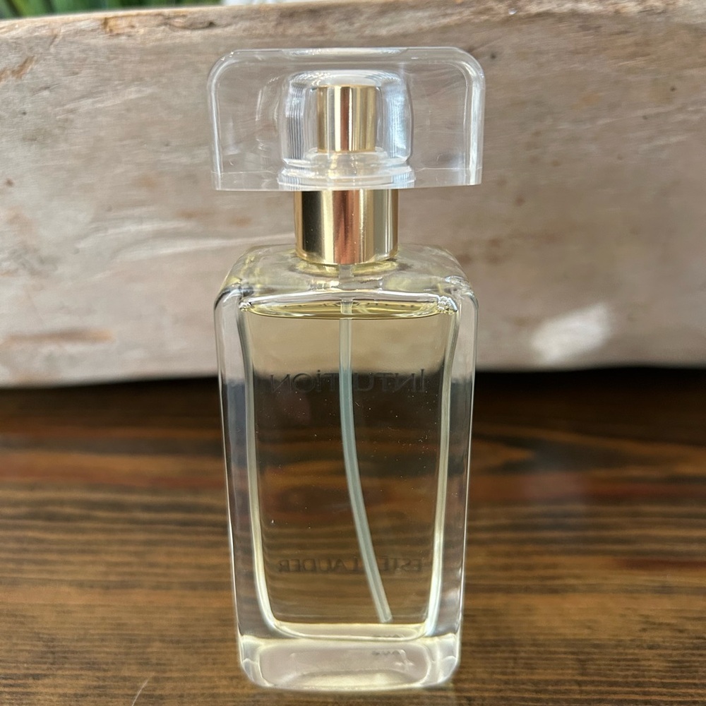 Estée Lauder perfume intuition